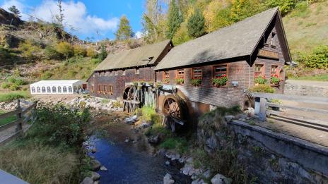 Das bekannte Restaurant «Hexenlochmühle» bei Furtwangen.